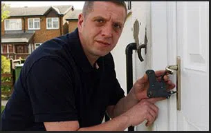 Jacksonville Locksmith Service Jacksonville, FL 904-853-7692 Jacksonville Locksmith Service Jacksonville, FL 904-853-7692 - 6-door-repair